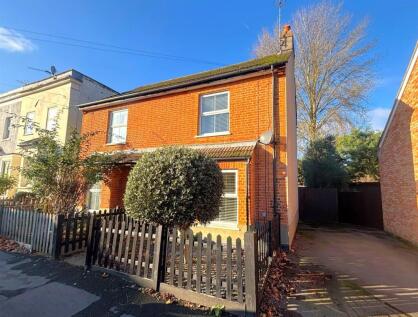 Chapel Park Road, Addlestone