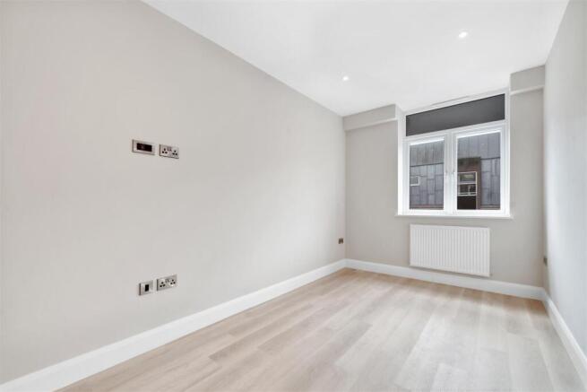 Ocean-House-2Bed-Flat-Bedroom-2-001.jpg
