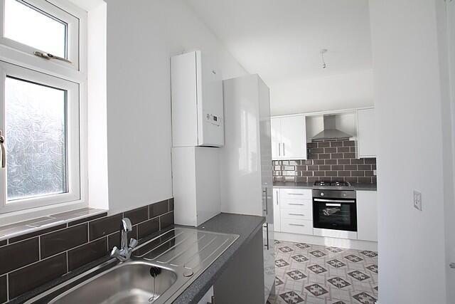 Kitchen (Main)