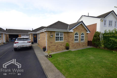 Oystercatcher Gate, Lytham St. Annes, Lancashire