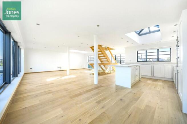 Dining/ Kitchen Area