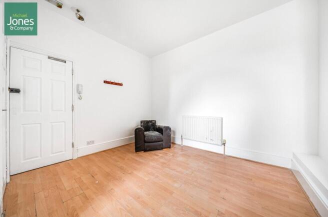 Studio Room