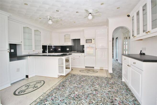 Kitchen/Breakfast Rm