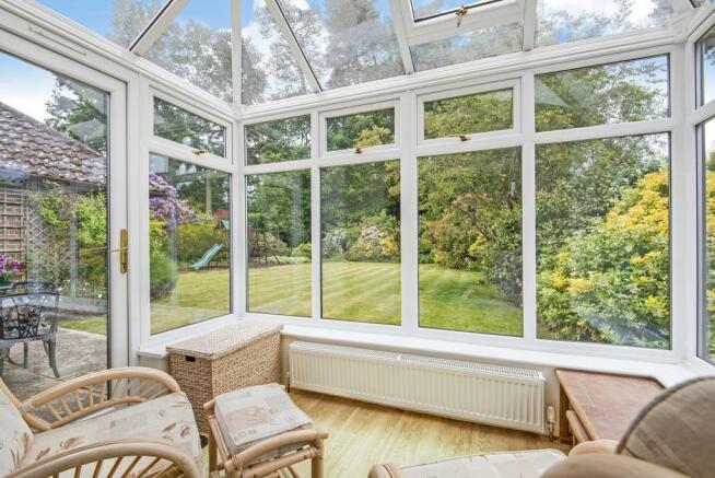 3 Bedroom Detached Bungalow For Sale In South Facing Gardens Cul