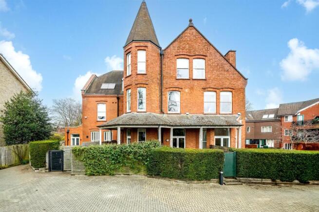 5-Cadoxton-Place-1023.jpg