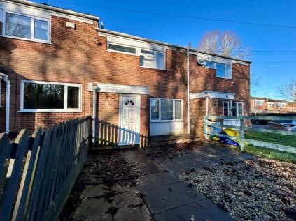 Waveney Close, The Grange, NN11 4PY