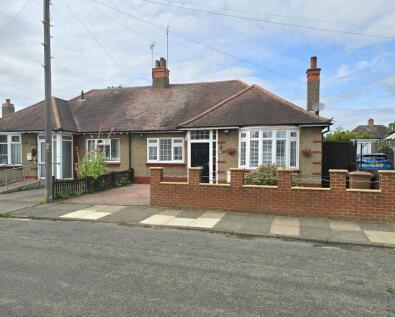 Bush Hill, The Headlands, NN3 2PF