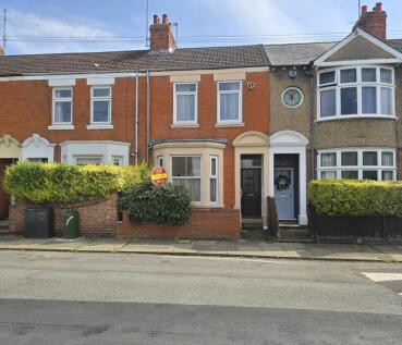 Cedar Road East, Abington, NN3 2JF