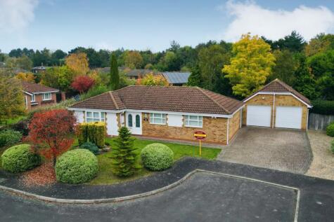 Clumber Drive, Weston Favell Village, NN3 3NX