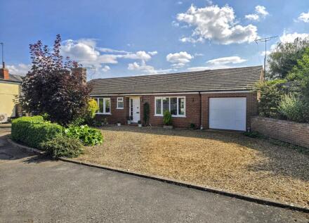 Knutsford Lane, Long Buckby, NN6 7RL