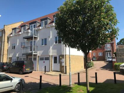 Halstead - 2 bedroom flat for sale