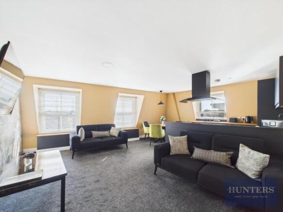 Kitchen / Living Room