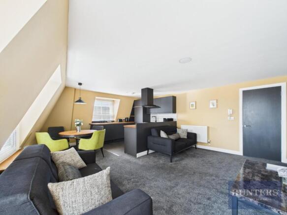 Kitchen / Living Room