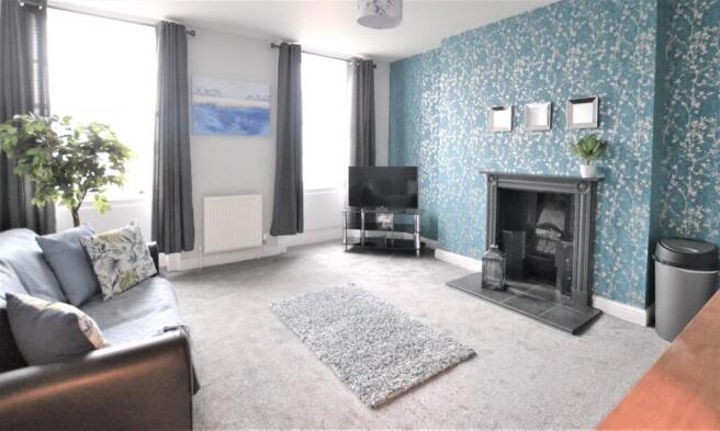 Living Room / Kitchen