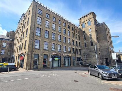 Victoria Street, Glossop, Derbyshire, SK13