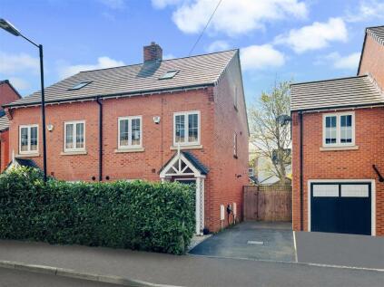 Altrincham - 4 bedroom semi-detached house for sale