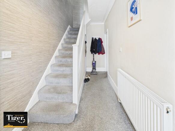 CAM02176G0-PR0627...