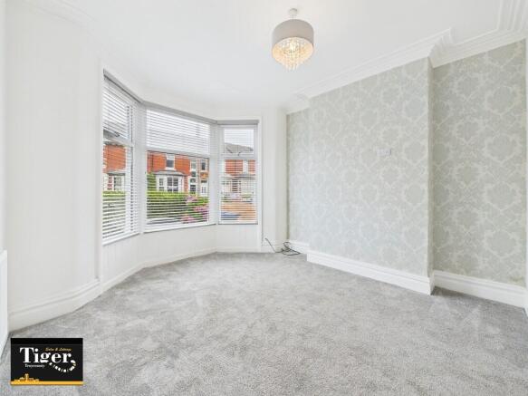 CAM03440G0-PR0372...