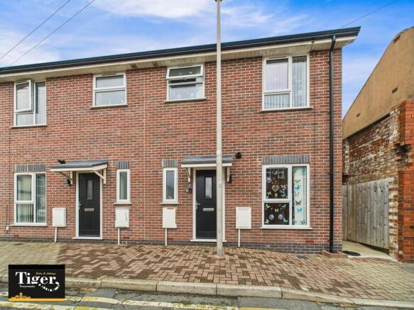 CAM02176G0-PR0653...