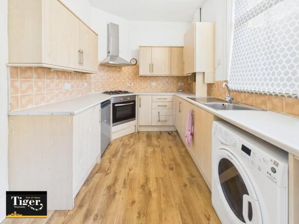 CAM02176G0-PR0779...