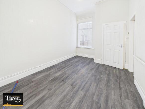 CAM02176G0-PR0795...