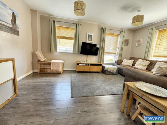 image00019_blurred (6)