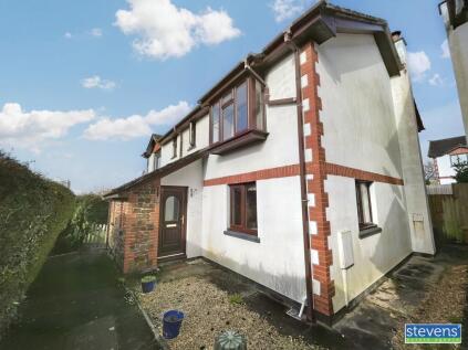 Clinton Gardens, Merton, Okehampton, Devon, EX20