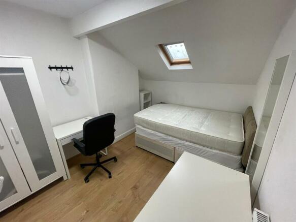 Bedroom.jpg