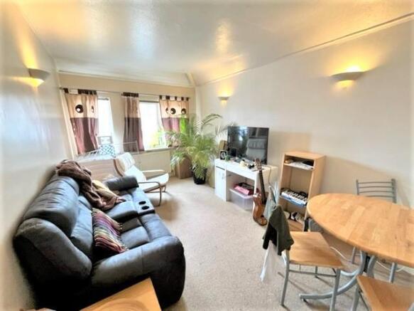 Living room2.jpg