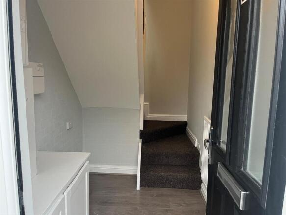 Entrance hallway.jpg