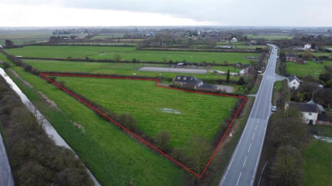 1.86 Acres, Stickford
