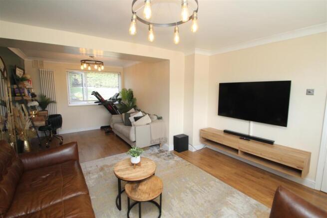 Living area #2