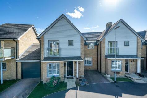 Kingcup Avenue, Hemel Hempstead, HP2