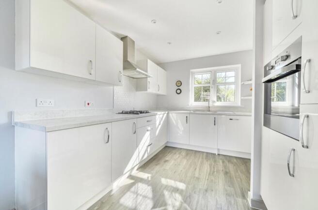 1363485-9-68e3e74...