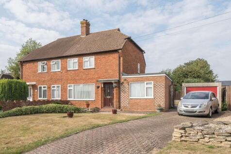 Egmont Road, Easebourne, GU29