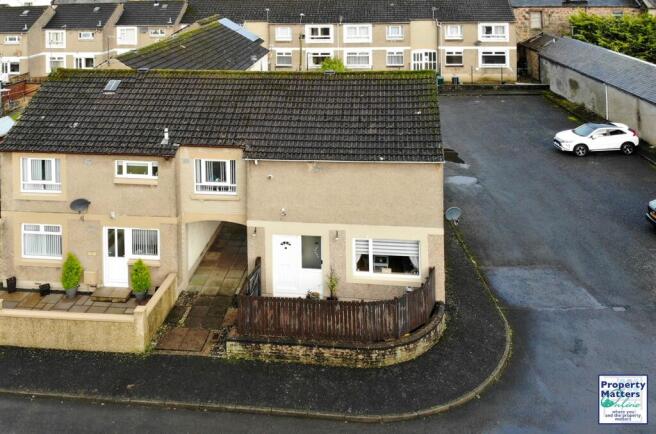 3 Bed End Terrace Villa For Sale