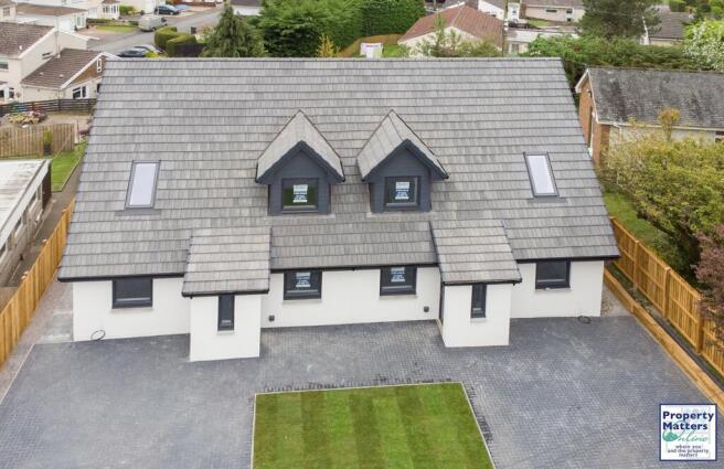 4 Bedroom Semi-detached Villa