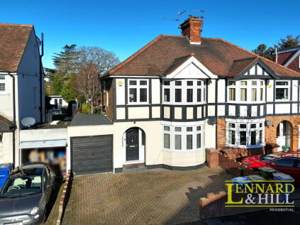 Highfield Gardens, Grays, RM16