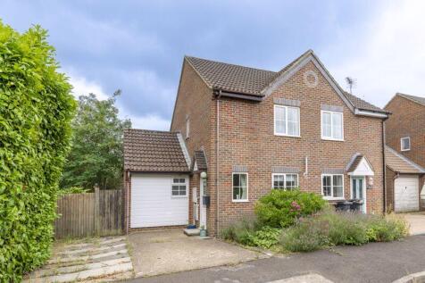 Saunders Close, Uckfield