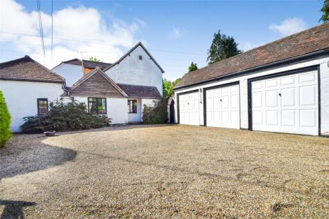 Reading Road, Eversley Cross, Hampshire, RG27