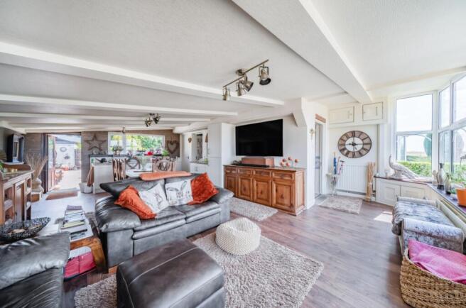 1318216-26-686d414a87676