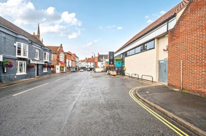 Lrg_1340564-2-68b1c4d83c607