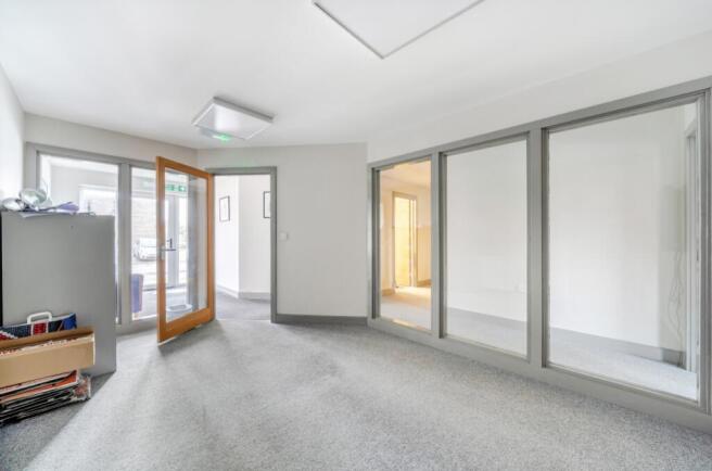 1349286-5-68b8daabbaf17