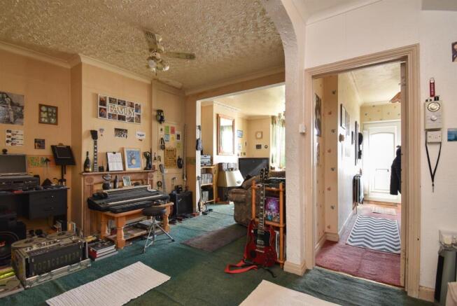 Reception rooms