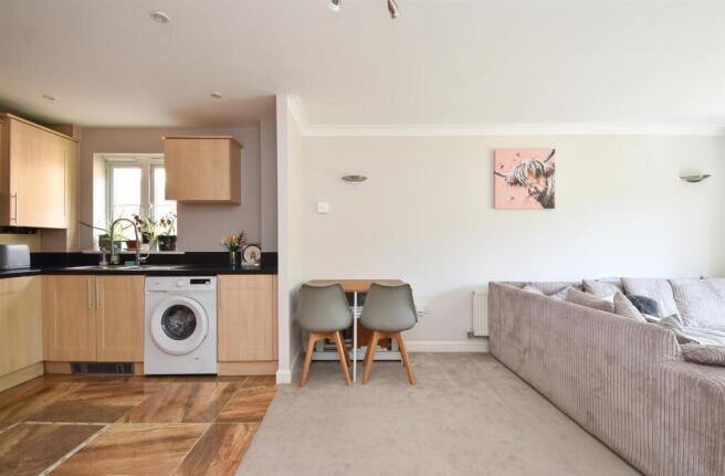 Living space & kitchen