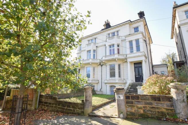 2 Bedroom Flat For Sale In Pevensey Road St Leonards On Sea Tn38