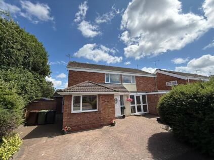 Silverstone Avenue, Kidderminster, DY11