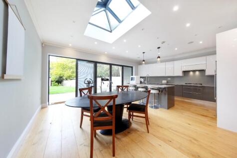 Lodge Villas, Woodford Green, IG8