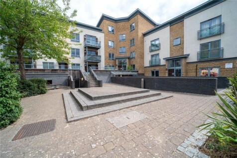 Quayside Drive, Colchester, Essex, CO2