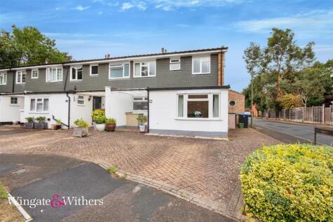 Green Lane Close, Byfleet